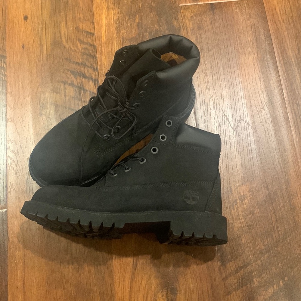 Boys black timberland boots never worn
